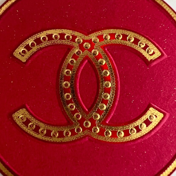 Chanel x2 From the Chanel boutique red and gold box/gift decorations - Picture 6 of 6